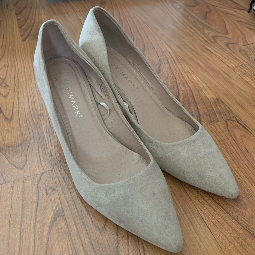 Nude pump heels